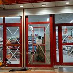 فروشگاه زنجیره‌ای جانبو