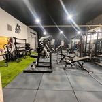 مجموعه ورزشي رزمیار (بانوان و آقایان)