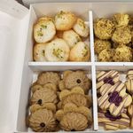 کیک وشیرینی وشکلات خانگی نفیس