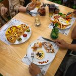 کافه رستوران ایتالیایی فرانسوی رو ب رو
