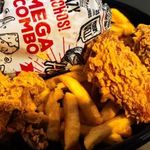مرغ سوخاری چیکن من Chicken Man