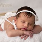 عکاسی نوزاد در منزل پروازی