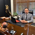 وکیل پایه یک دادگستری امید لاهیجانی نژاد