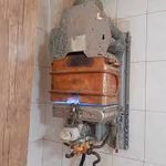 نصب وسرویس آبگرمکن دیواری تجربه کار