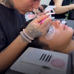 مرکز اموزش مژه و خدمات مژه نگین رحیمی