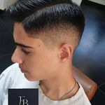آرایشگاه فرزاد برزگر