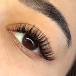خدمات  تخصصی مژه