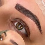 آموزشگاه زیبایی و سالن زیبایی آناشید