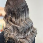 آموزشگاه و سالن زیبایی بوف