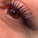 آموزش و خدمات تخصصی ناخن زینو