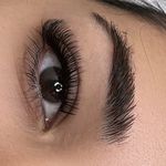 اکستنشن و لیفت مژه مَری استایلشر