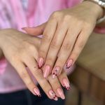 مرکز تخصصی کاشت ناخن و مژه لونا