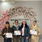 مرکز تخصصی ناخن و آموزش منیره گلی