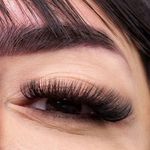 اکستنشن مژه و کاشت زهرا کاظمی