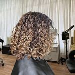 سالن زیبایی عسلک