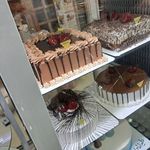 شیرینی سرای آیدین