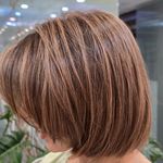 سالن تخصصی رنگ و کراتین مو نادیا