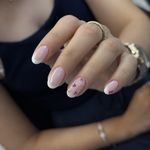 خدمات و اموزش تخصصی ناخن نفیسه صلواتی