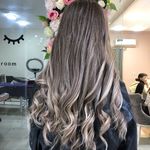 متخصص رنگ و لايت و كراتين پرستو امامي