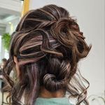 سالن آرایش و زیبایی رویا