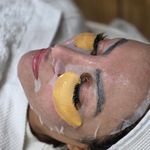 پاکسازی و جوانسازی پوست شقایق قربانی