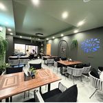 کافه و ابمیوه بستنی میرزایی