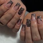 خدمات تخصصی کاشت و طراحى ناخن دان