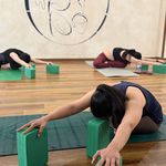 یوگا با سیما غریبان (مدرسه یوگا شهرزاد)