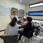 آموزش و خدمات تخصصی ناخن صدف