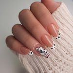 مرکزتخصصی کاشت ناخن و اکستنشن مژه رامونا