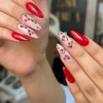 مرکز تخصصی کاشت ناخن و مژه لونا