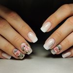 مرکز تخصصی کاشت ناخن گلچین حیاتی