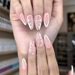 مرکز تخصصی کاشت ناخن و مژه لونا