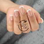 خدمات کاشت و ترمیم ناخن هدیه