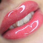 خدمت آرایش دائم غزاله حسینی