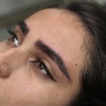 سالن زیبایی یاس سفید