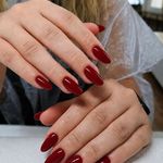Mona nail art