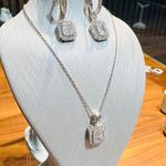 فروشگاه زیور آلات نقره زیوین گالری