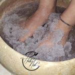 خدمات کاشت و ترمیم ناخن هدیه