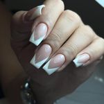 کاشت ناخن صادقی