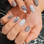 خدمات تخصصی کاشت ناخن نوژان