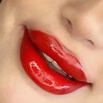 مرکز تخصصی تتو،کاشت ناخن و مژه الهام