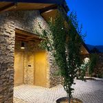 سنگ لاشه ((ورقه ای)) قلوه رنگی و کوبیک