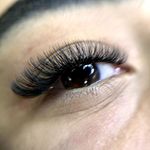 خدمات تخصصی اکستنشن مژه آسایش