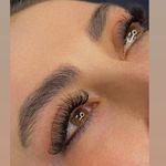 مربی و متخصص اکستنشن مژه فرشته