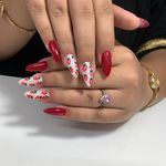 خدمات  تخصصی ناخن ستاره