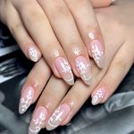 خدمات تخصصى ناخن مون لايت