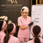 خدمات ابرو آرزو آقایی