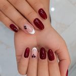 خدمات تخصصی ناخن یاس