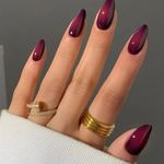 مرکز تخصصی تتو،کاشت ناخن و مژه الهام